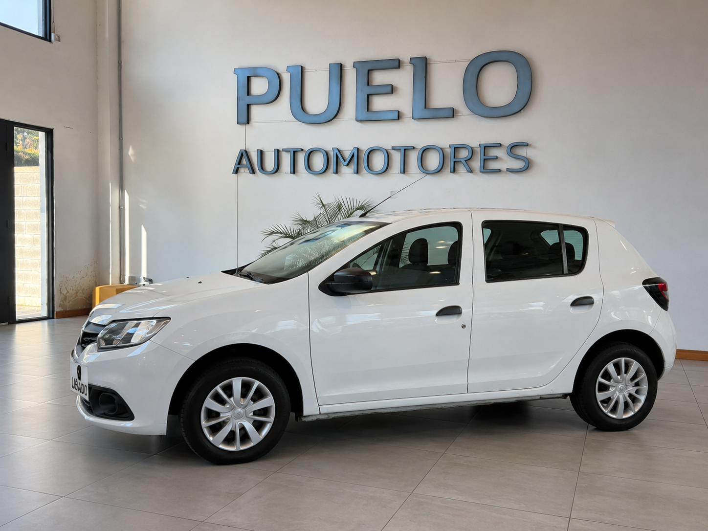 Renault SANDERO